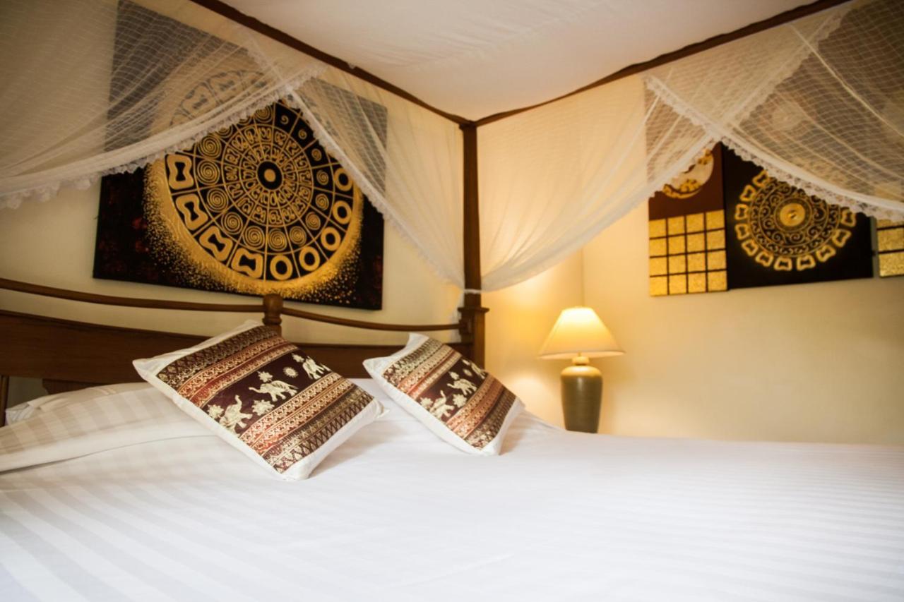 Baan Orapin Bed & Breakfast Chiang Mai Exterior photo